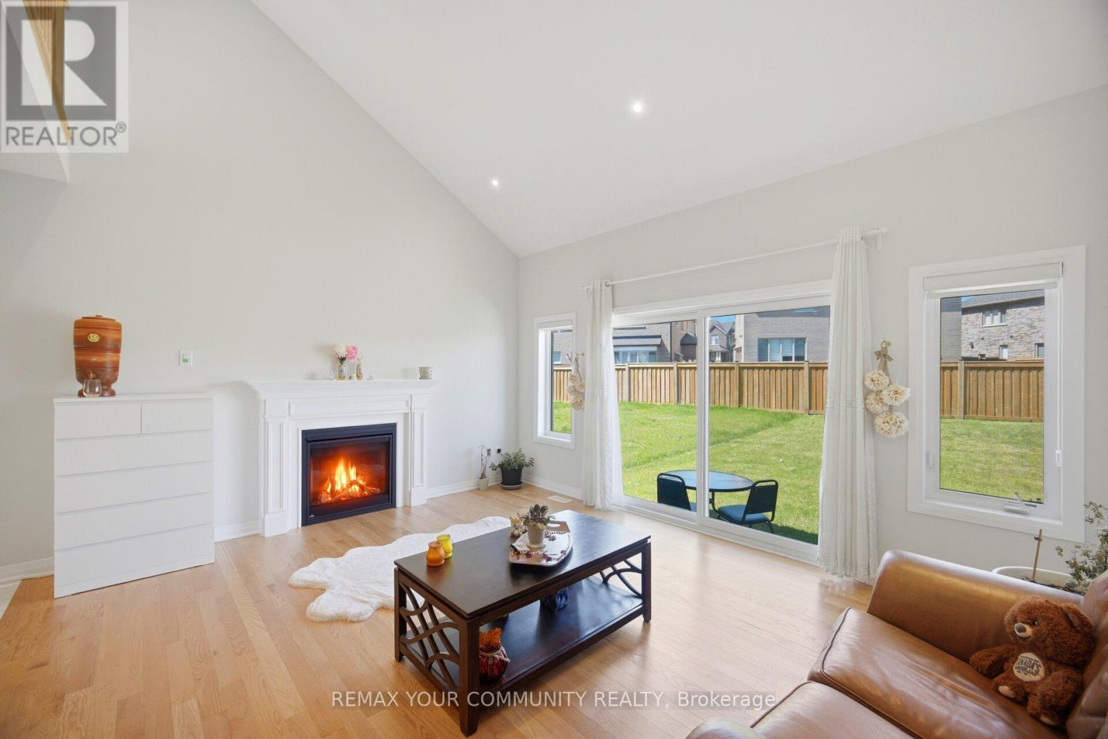 1646 Webster Boulevard, Innisfil, Ontario  L9S 0P7 - Photo 11 - N13241686