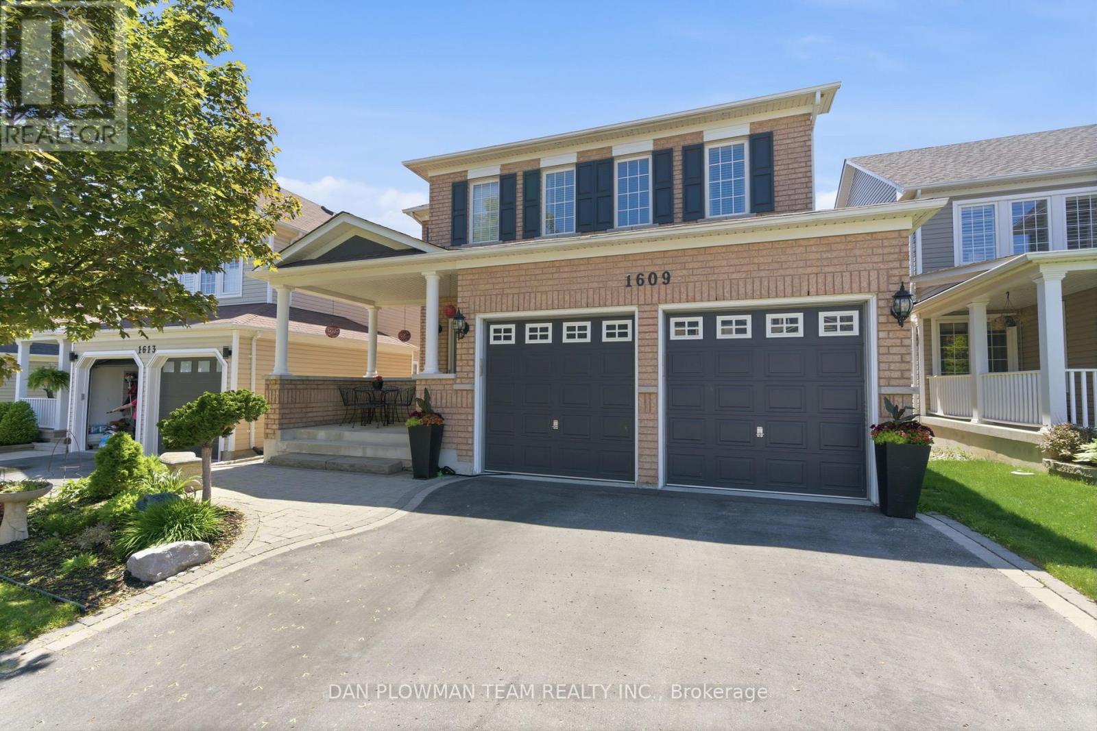 1609 Badgley Drive, Oshawa, Ontario  L1K 0H2 - Photo 3 - E13229682