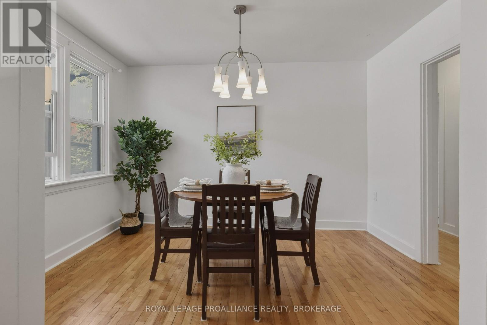 59 Beverley Street, Kingston, Ontario  K7L 3Y5 - Photo 10 - X13242444