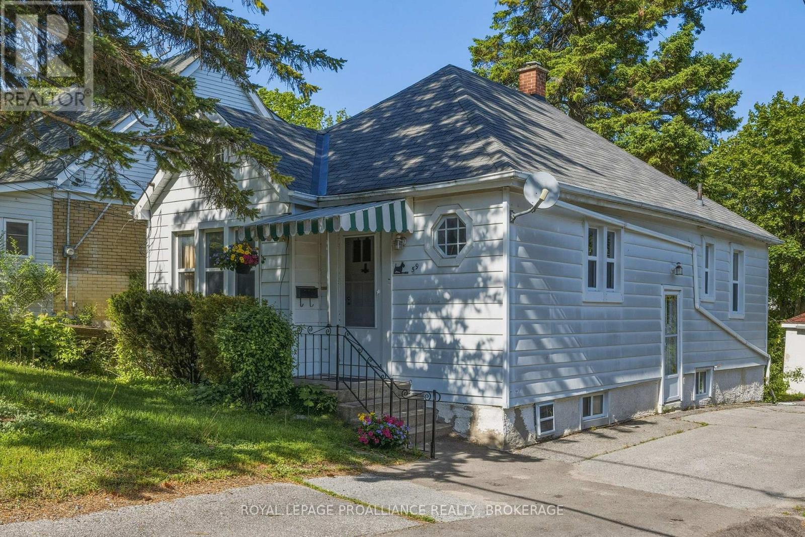 59 Beverley Street, Kingston, Ontario  K7L 3Y5 - Photo 2 - X13242444