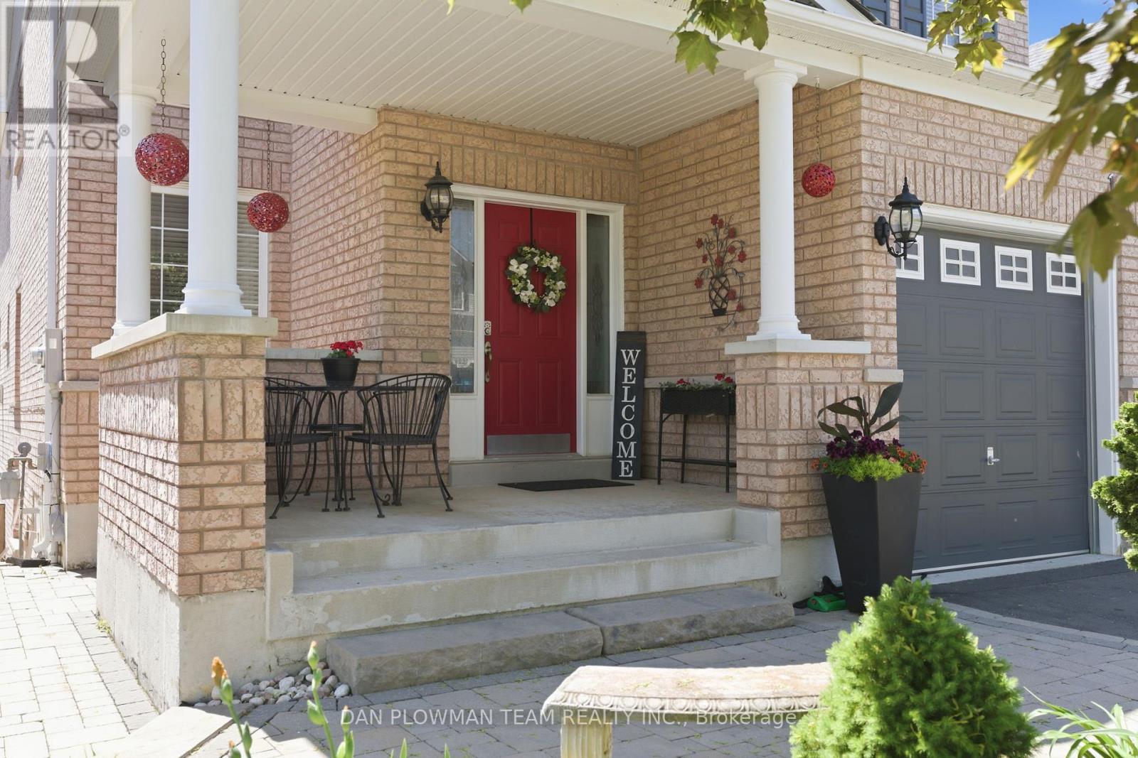 1609 Badgley Drive, Oshawa, Ontario  L1K 0H2 - Photo 5 - E13229682