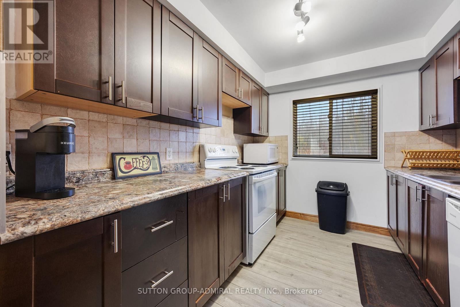815 Lagoon Drive, Georgina, Ontario  L0E 1S0 - Photo 28 - N12910312