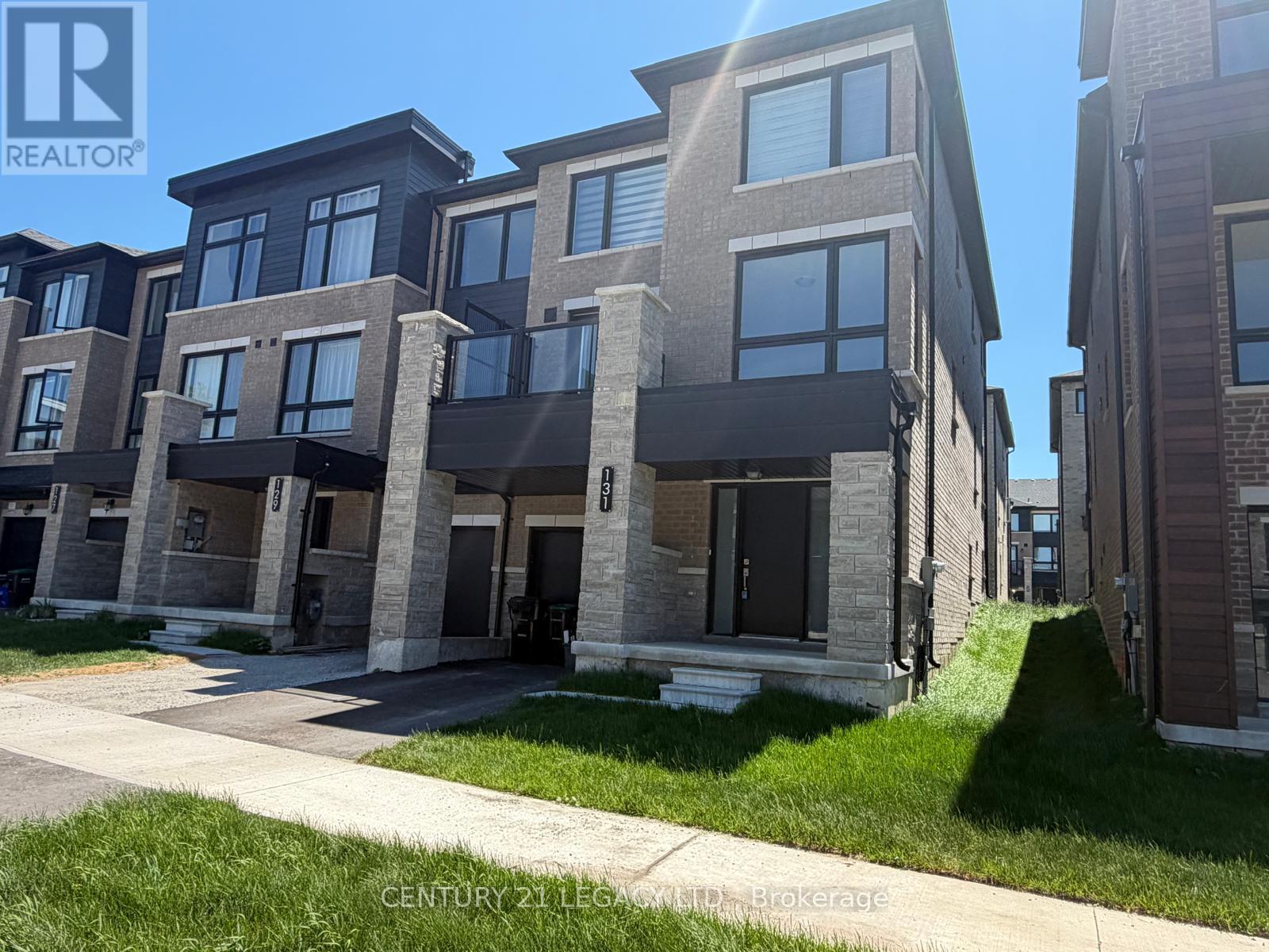 131 BLUE FRST CRESCENT, Barrie, Ontario