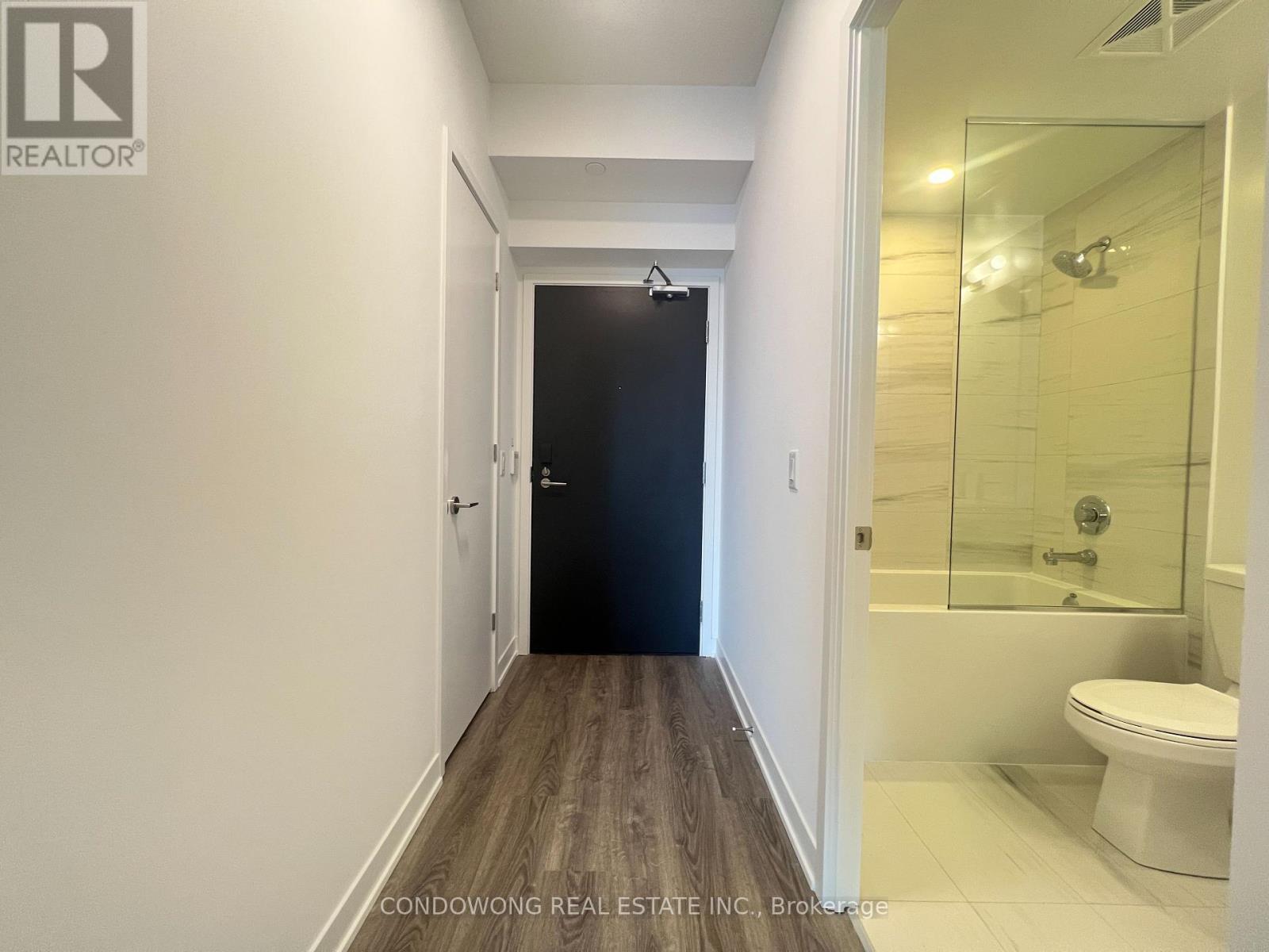 3209 - 180 Front Street E, Toronto, Ontario  M5A 0A9 - Photo 2 - C13242264