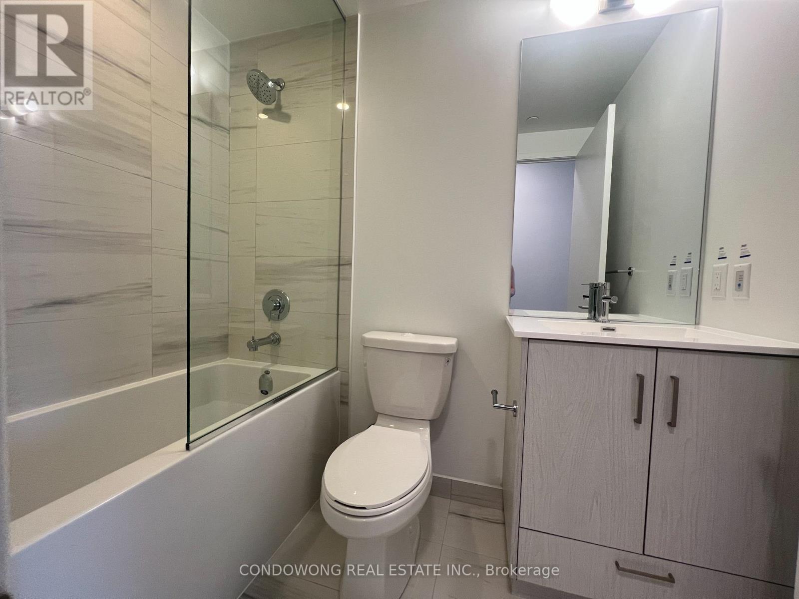 3209 - 180 Front Street E, Toronto, Ontario  M5A 0A9 - Photo 4 - C13242264