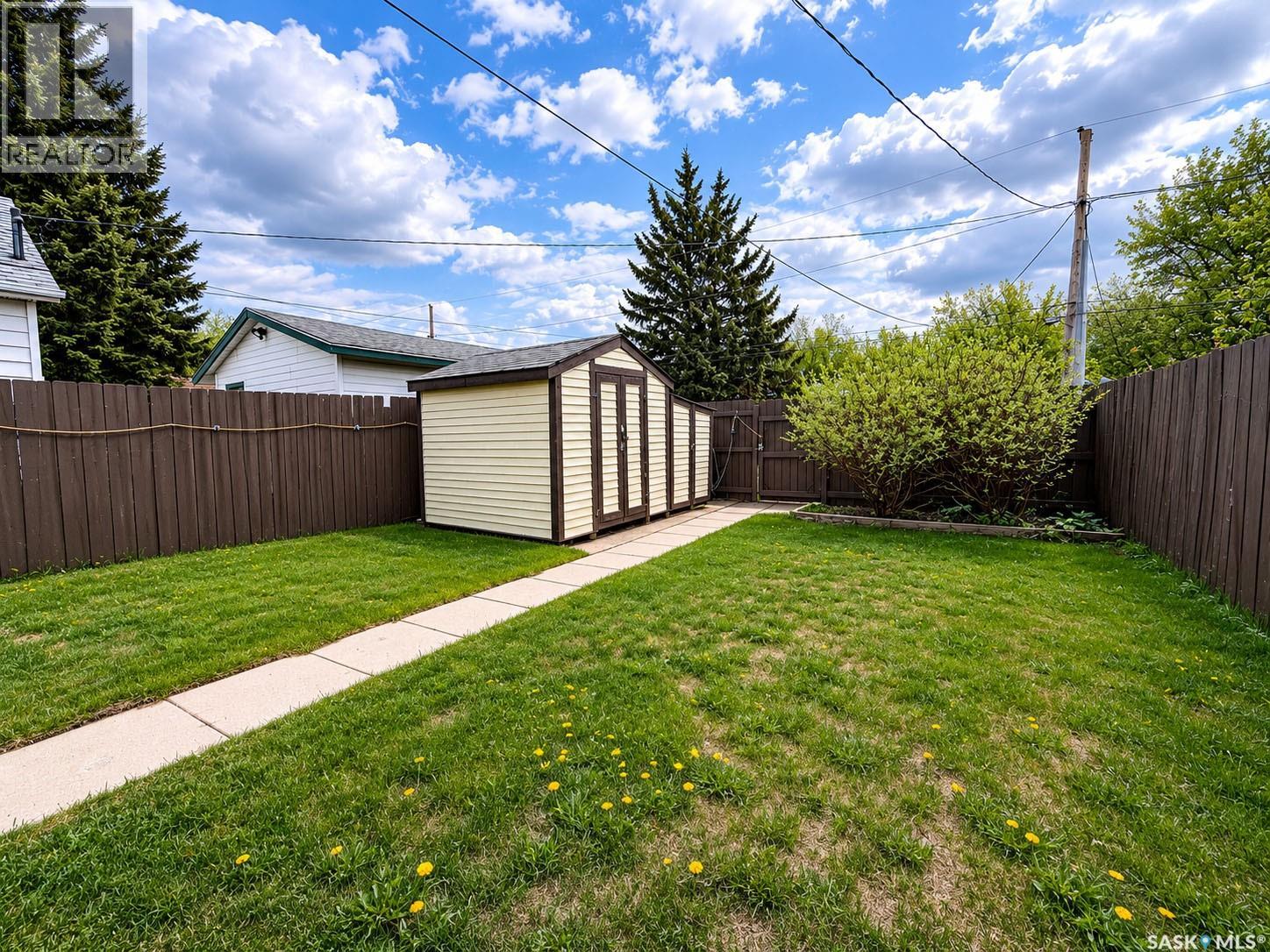 415 8th Street E, Prince Albert, Saskatchewan  S6V 0V8 - Photo 15 - SK038302