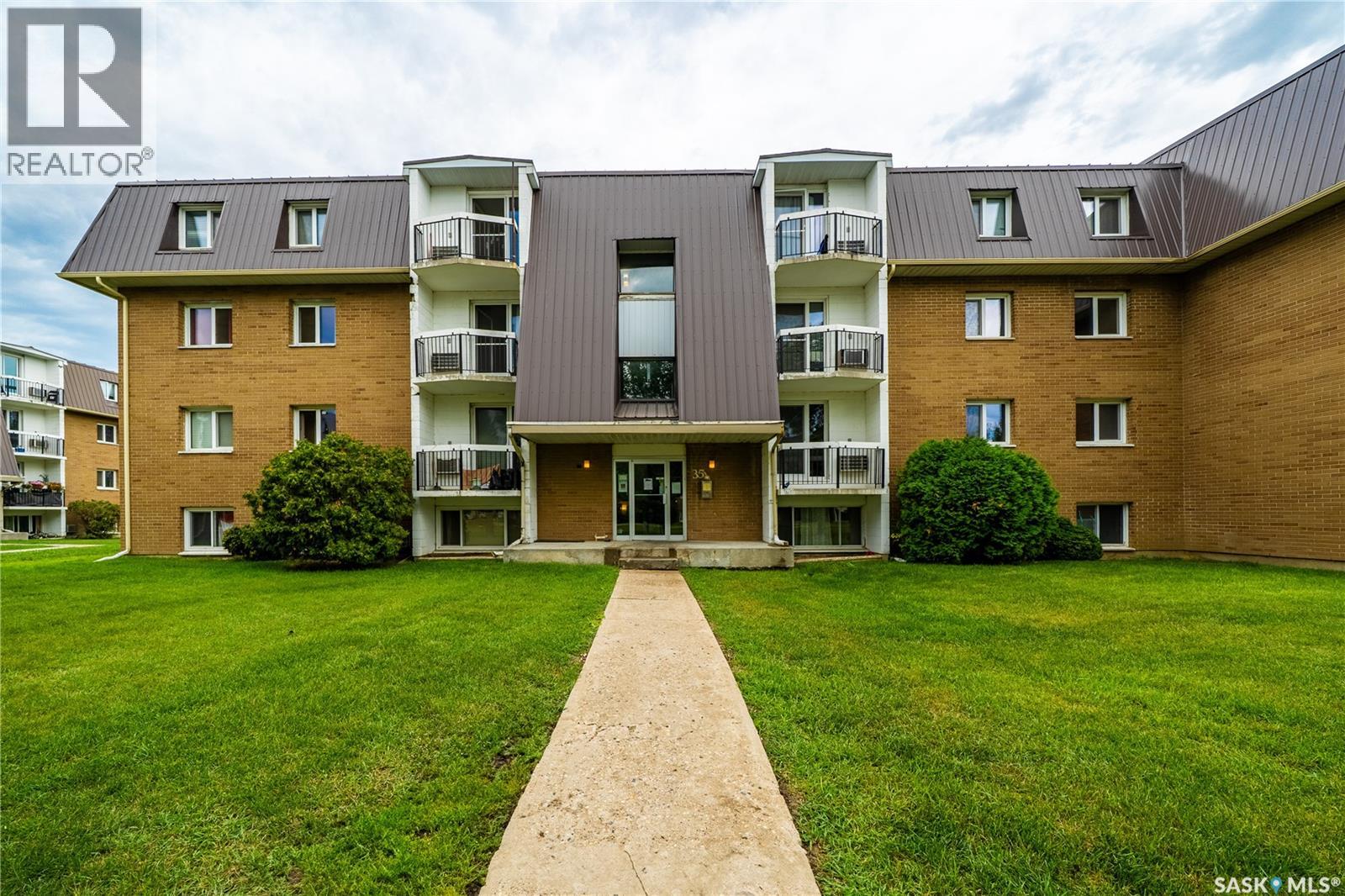 11 35 Centennial STREET, Regina, Saskatchewan