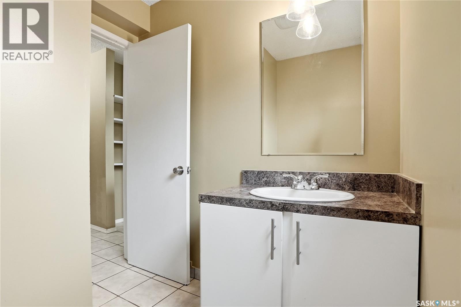 68 Carleton Drive, Saskatoon, Saskatchewan  S7H 3N6 - Photo 20 - SK038287