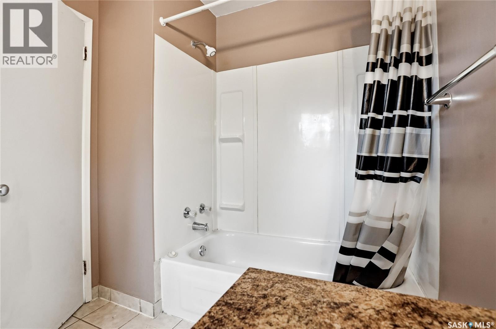 68 Carleton Drive, Saskatoon, Saskatchewan  S7H 3N6 - Photo 24 - SK038287