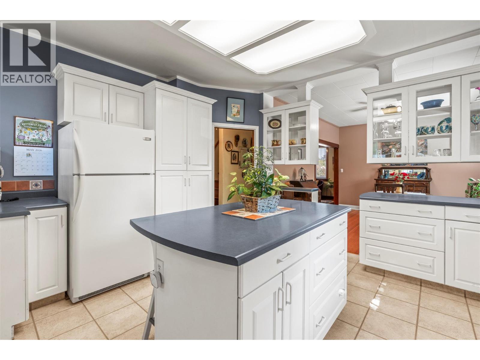 2400 32 Avenue, Vernon, British Columbia  V1T 2K6 - Photo 45 - 10388291
