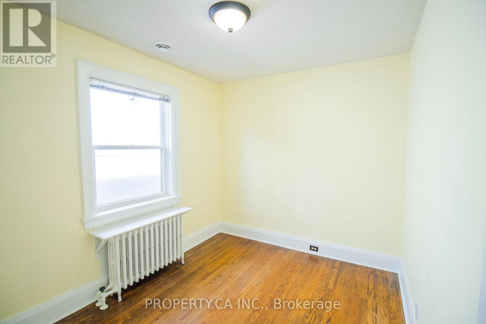 482 Donlands Avenue, Toronto, Ontario  M4J 3S6 - Photo 12 - E13242394
