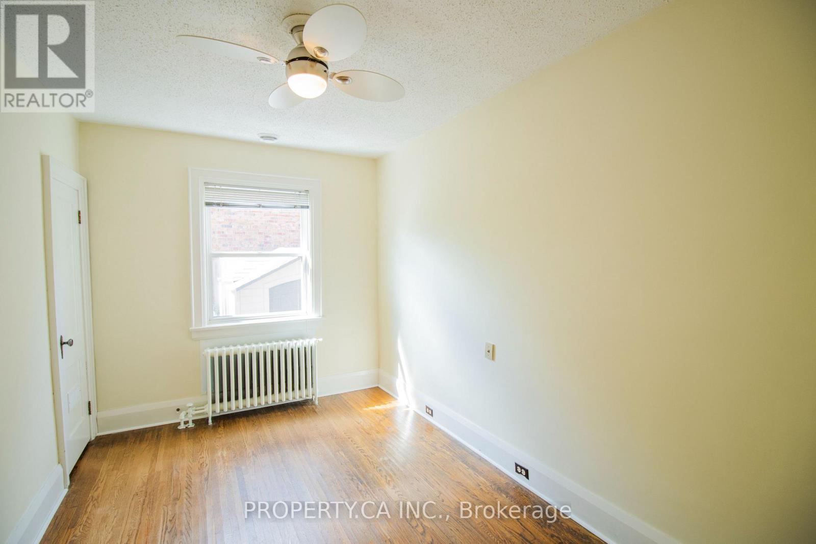 482 Donlands Avenue, Toronto, Ontario  M4J 3S6 - Photo 15 - E13242394