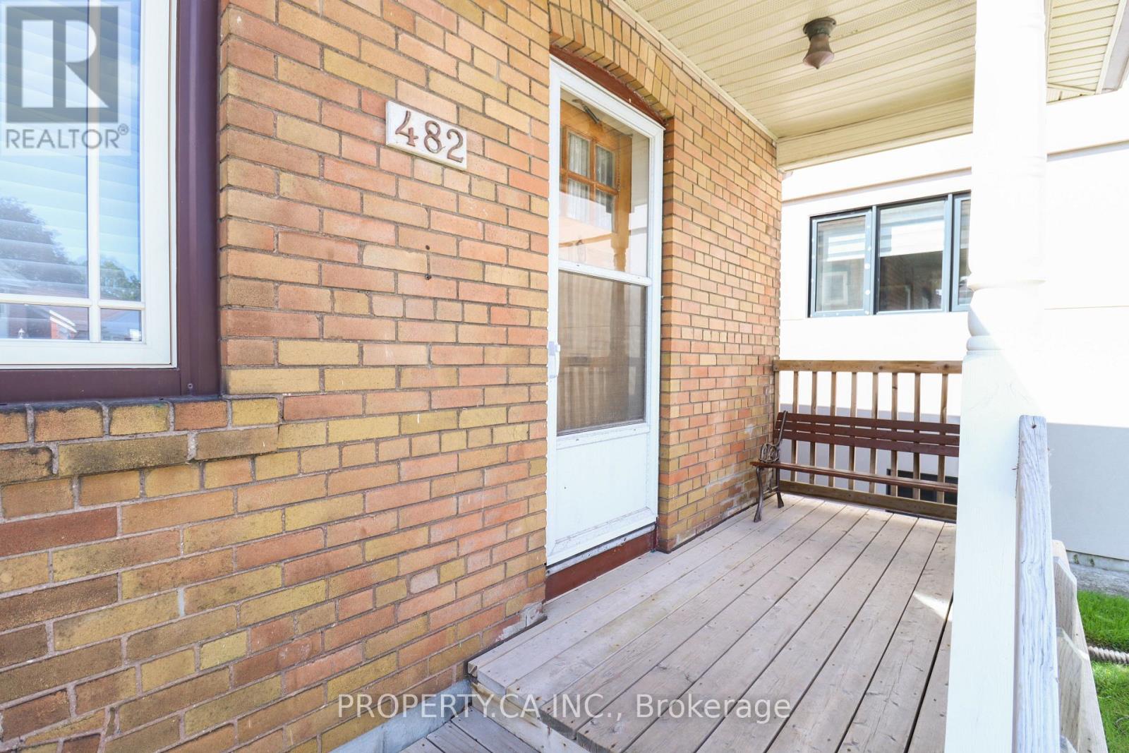 482 Donlands Avenue, Toronto, Ontario  M4J 3S6 - Photo 4 - E13242394