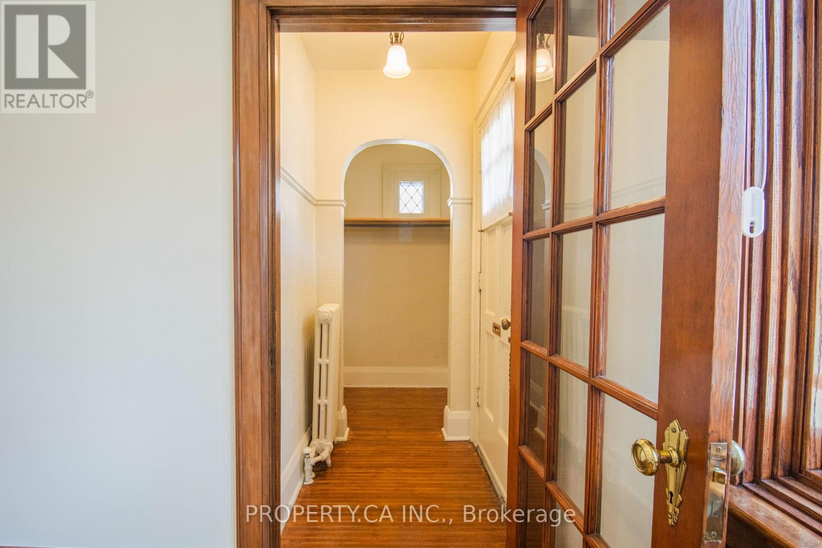 482 Donlands Avenue, Toronto, Ontario  M4J 3S6 - Photo 6 - E13242394