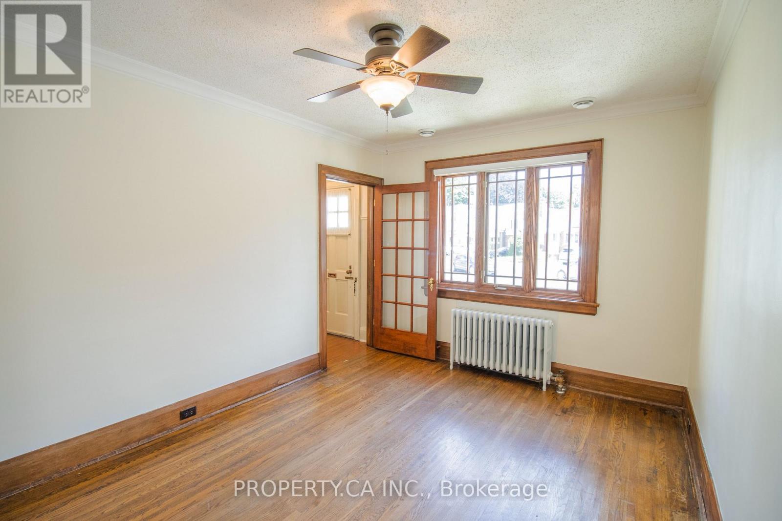 482 Donlands Avenue, Toronto, Ontario  M4J 3S6 - Photo 8 - E13242394