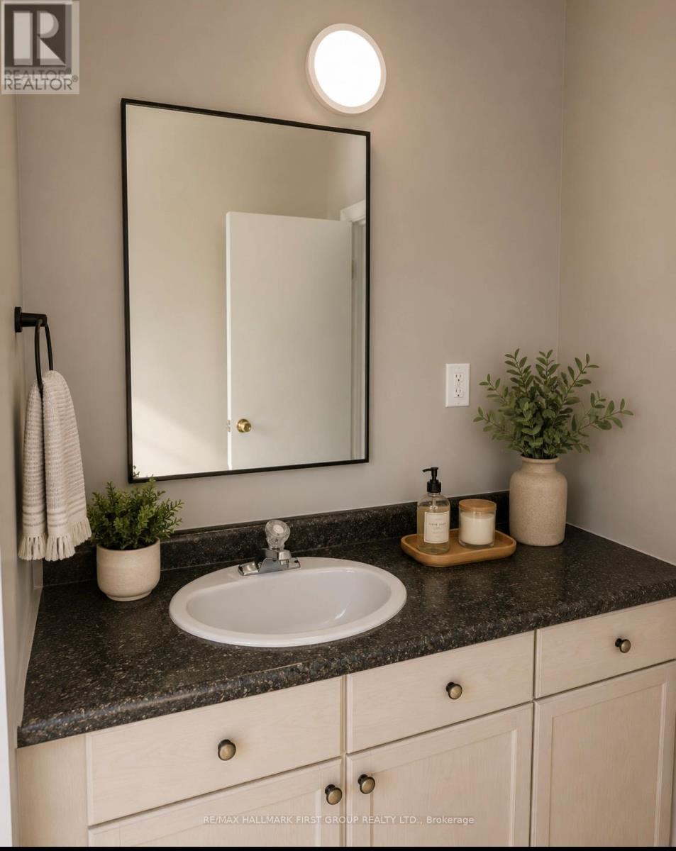5 - 730 Simcoe Street S, Oshawa, Ontario  L1H 4M7 - Photo 7 - E13242458