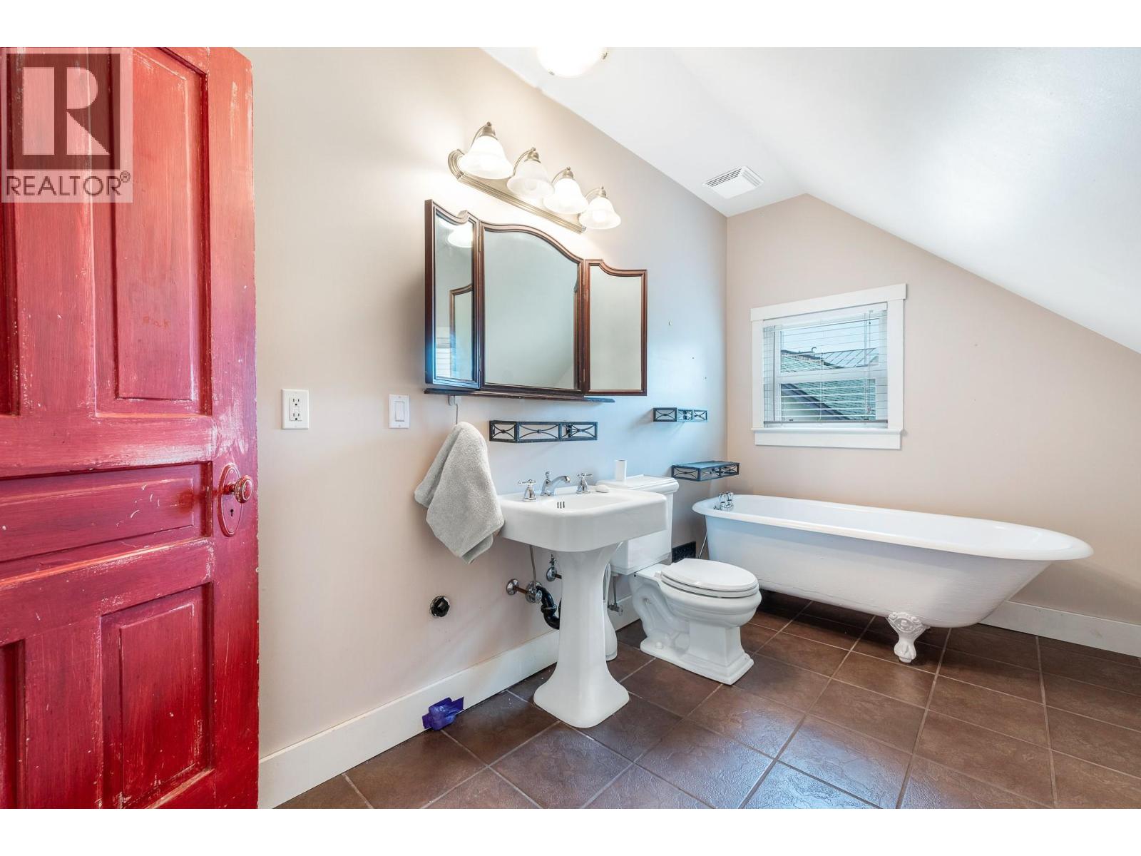 3601 27th Street, Vernon, British Columbia  V1T 4X2 - Photo 22 - 10390034