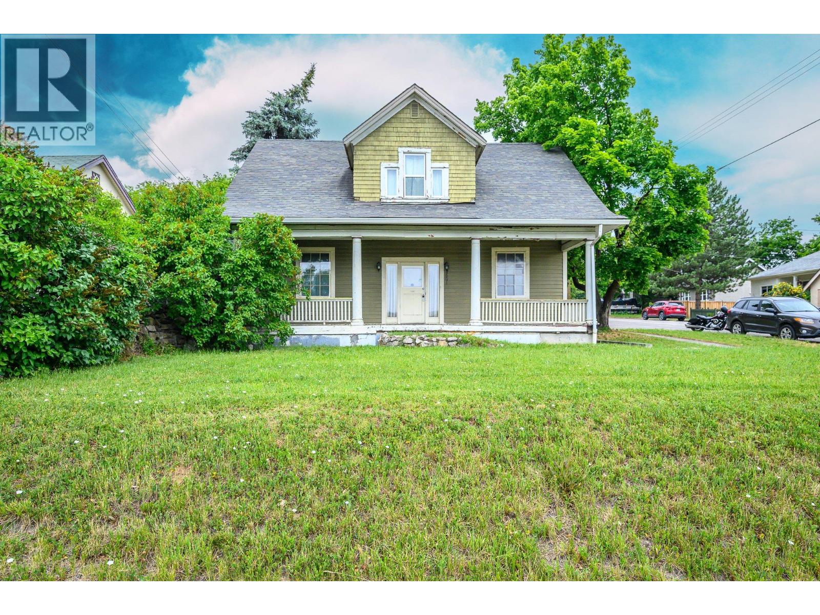 3601 27th Street, Vernon, British Columbia  V1T 4X2 - Photo 2 - 10390034
