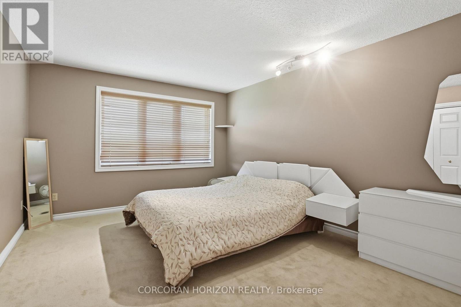 18 Curtis Crescent, King, Ontario  L7B 1C3 - Photo 29 - N13242386