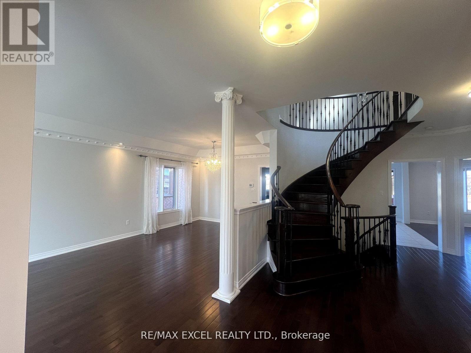 330 Calvert Road, Markham, Ontario  L6C 1Y2 - Photo 2 - N13228444