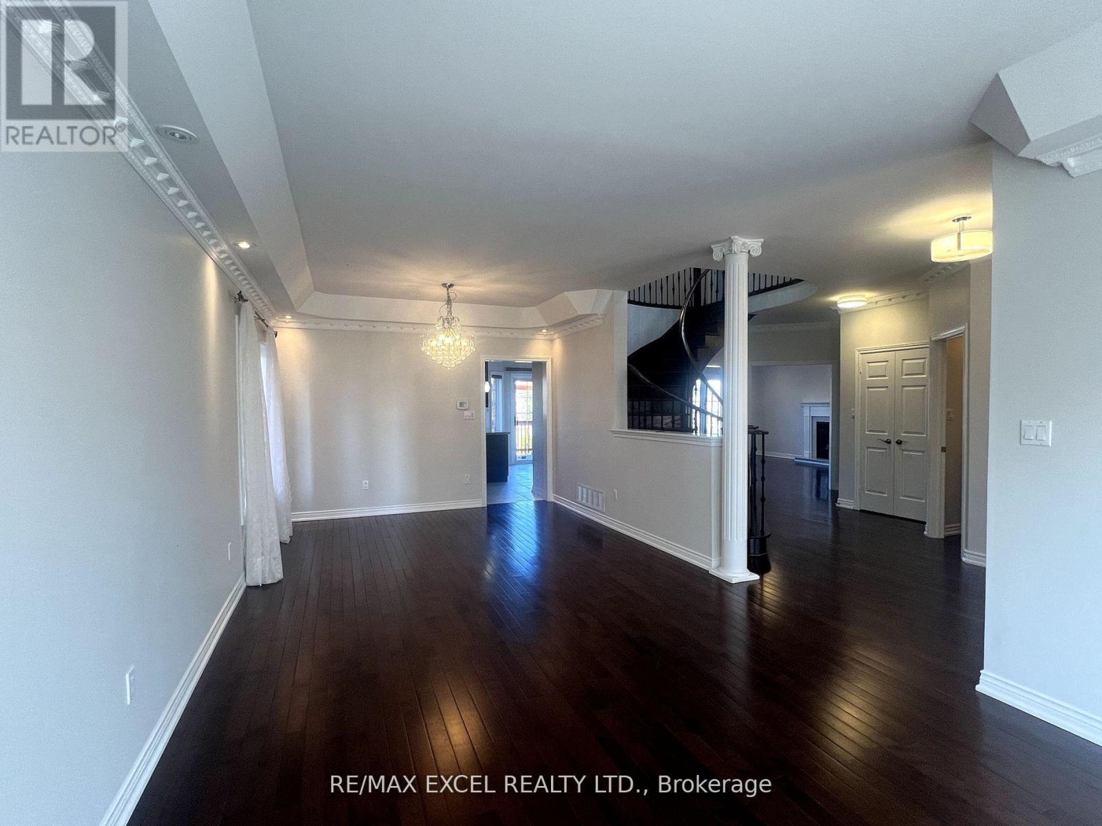 330 Calvert Road, Markham, Ontario  L6C 1Y2 - Photo 3 - N13228444
