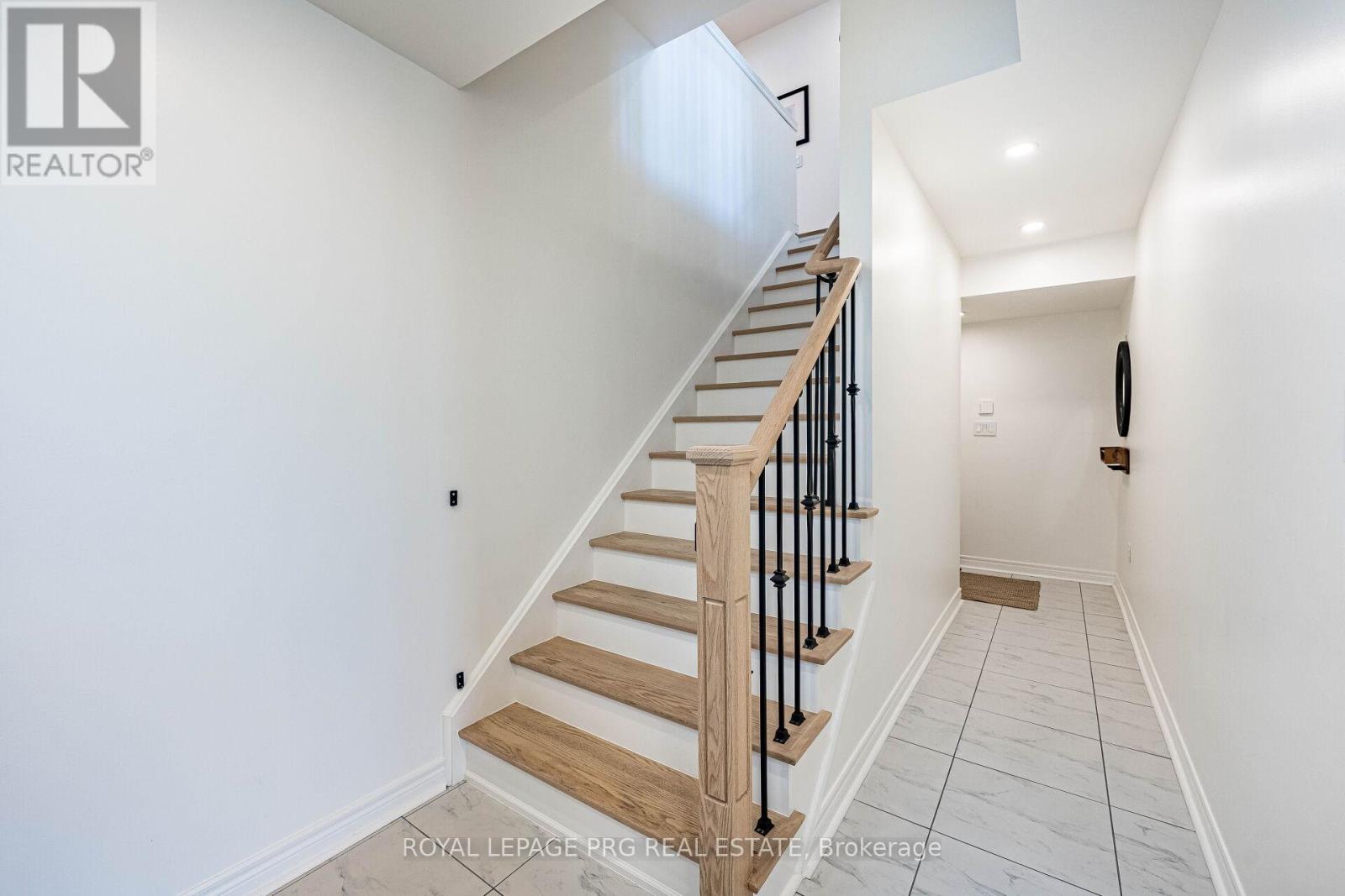 20 Remembrance Road, Brampton, Ontario  L7A 4Y8 - Photo 14 - W13237326