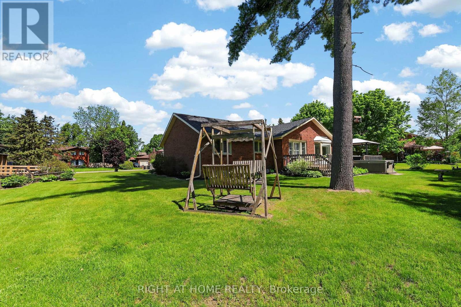 23 Holloway Lane, Springwater, Ontario  L9X 0M7 - Photo 49 - S13242236