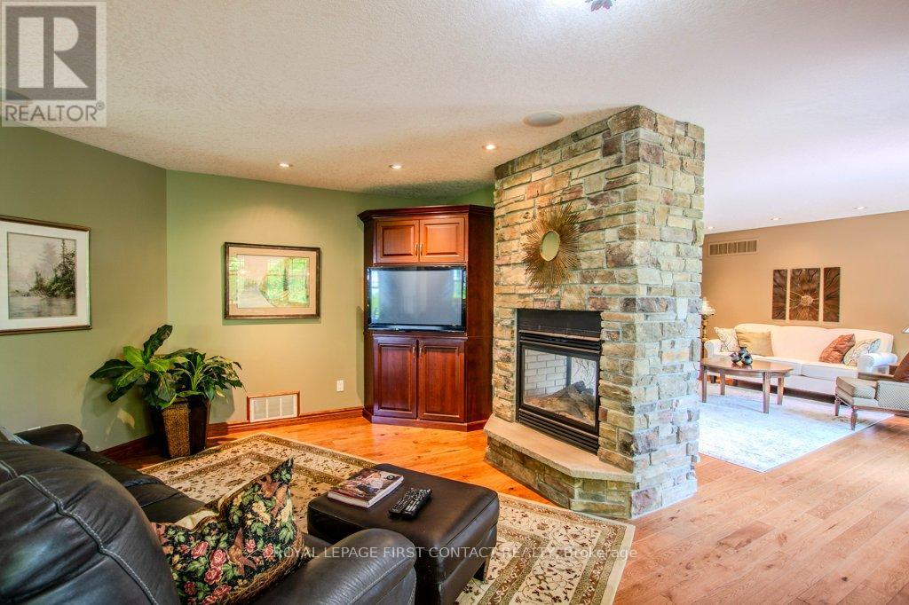 7 Nevis Ridge Drive, Oro-Medonte, Ontario  L0L 1T0 - Photo 10 - S13242392