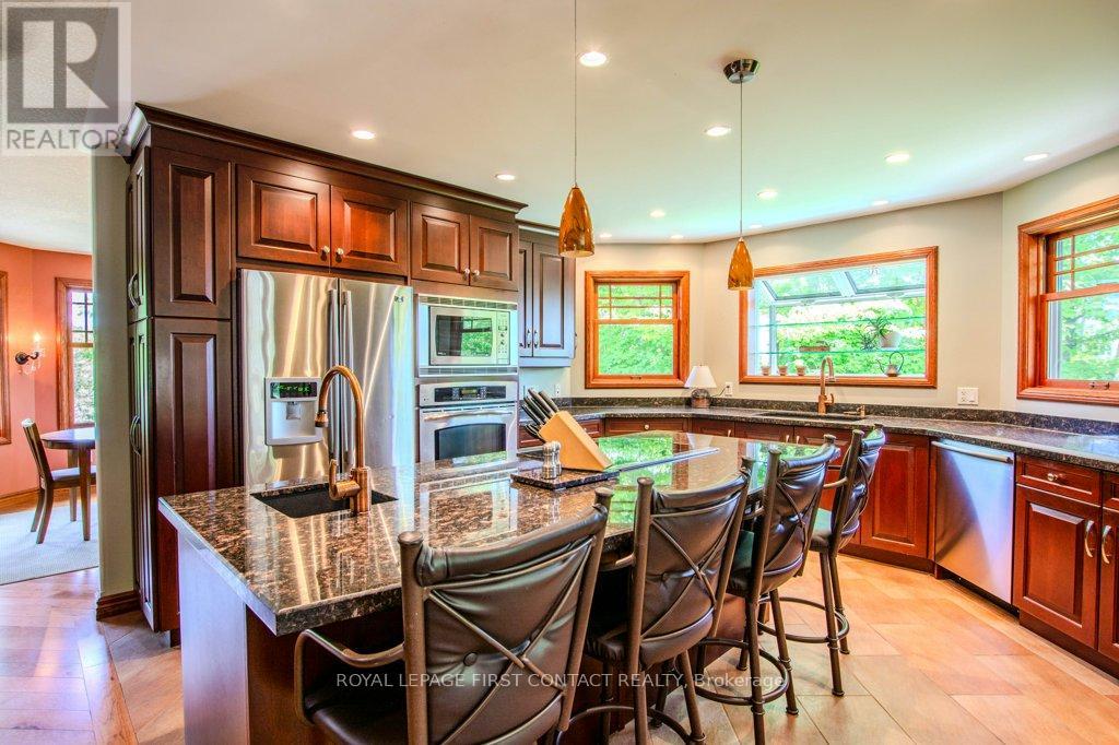 7 Nevis Ridge Drive, Oro-Medonte, Ontario  L0L 1T0 - Photo 12 - S13242392