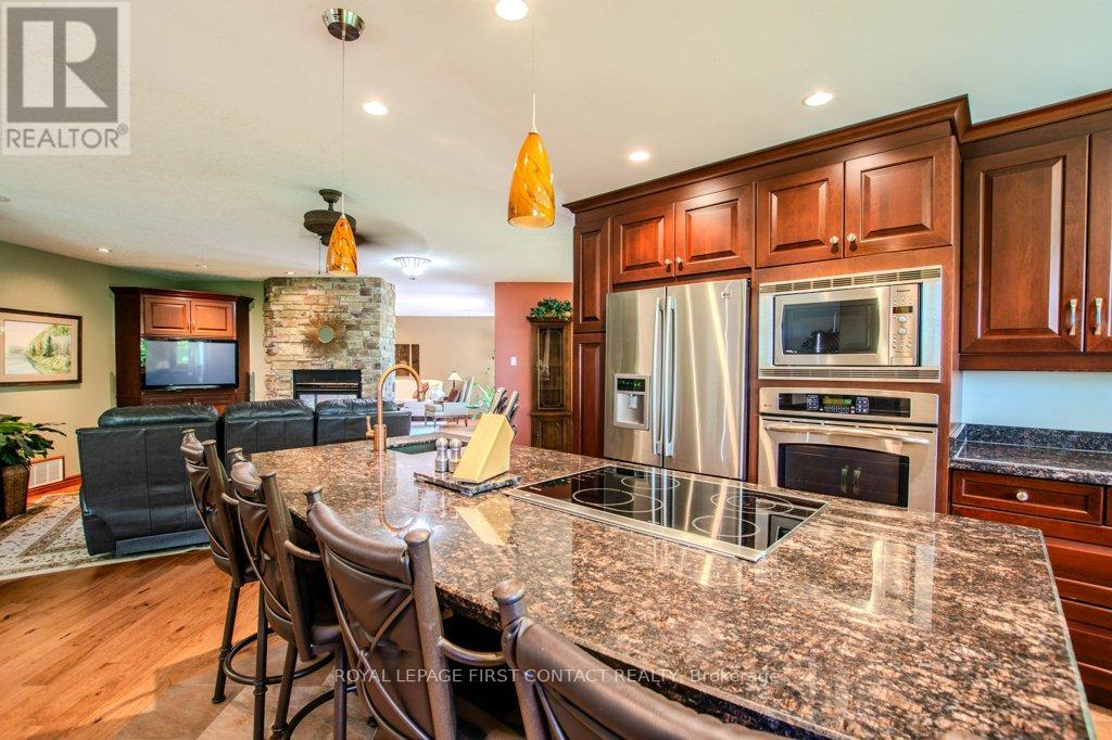 7 Nevis Ridge Drive, Oro-Medonte, Ontario  L0L 1T0 - Photo 14 - S13242392