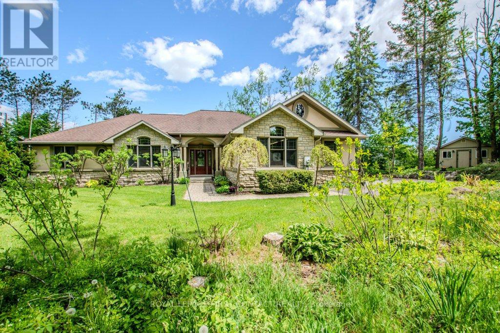 7 Nevis Ridge Drive, Oro-Medonte, Ontario  L0L 1T0 - Photo 2 - S13242392