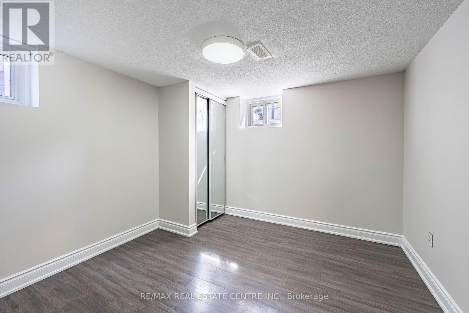 2 Milner Road, Brampton, Ontario  L6W 3A5 - Photo 38 - W13241512