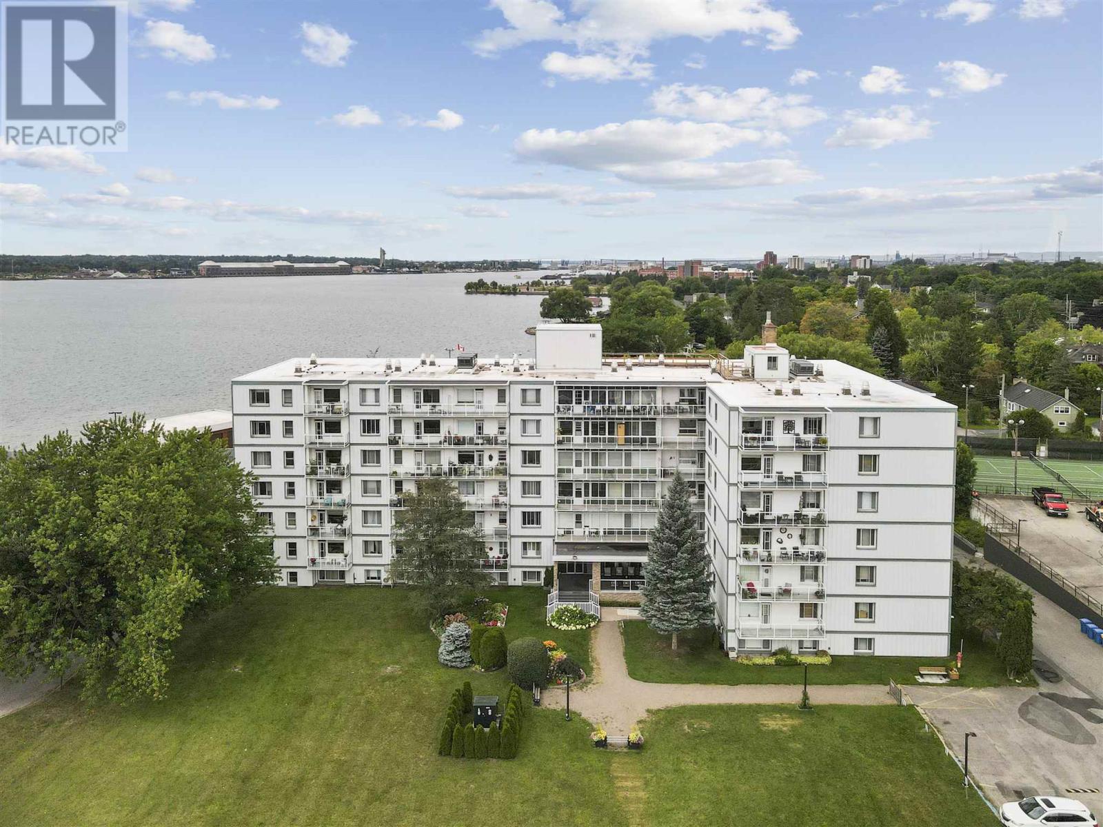 99 Pine St # 504, Sault Ste. Marie, Ontario  P6A 3Y3 - Photo 1 - SM261327