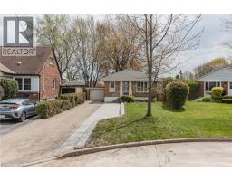 32 CHRISTINA Crescent, Scarborough, Ontario