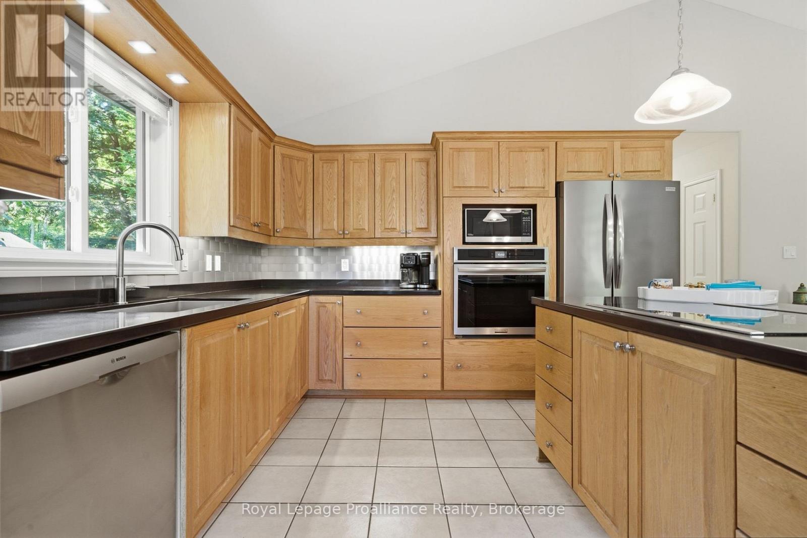 1098 Stoney Point Road, Brighton, Ontario  K0K 1H0 - Photo 19 - X13242648