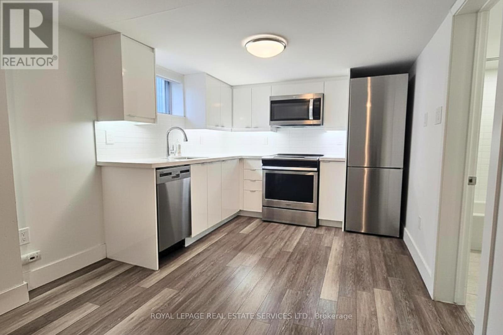 1 - 28A THIRD STREET, Toronto, Ontario