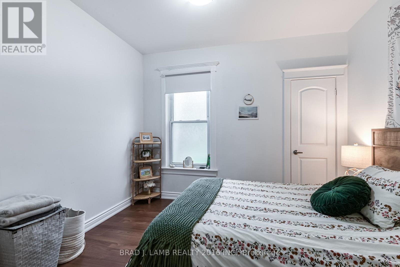 2 - 56 Wright Avenue, Toronto, Ontario  M6R 1K8 - Photo 14 - W13242528