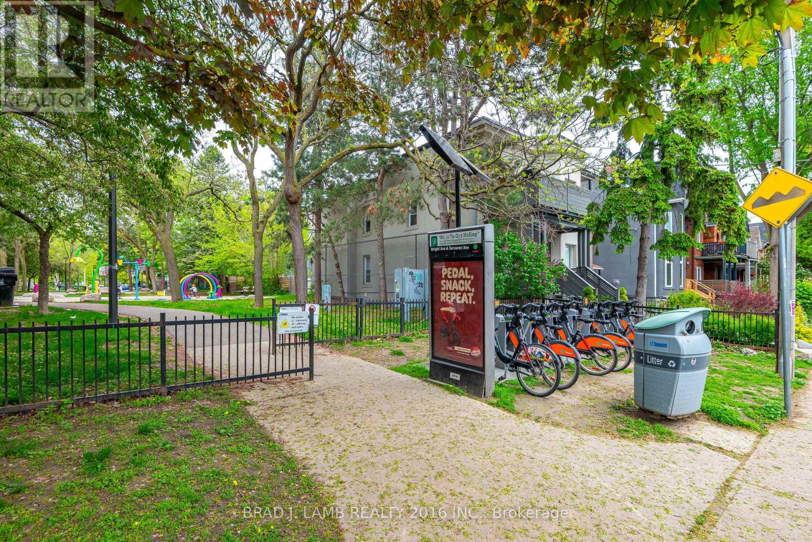 2 - 56 Wright Avenue, Toronto, Ontario  M6R 1K8 - Photo 21 - W13242528