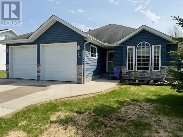 24 Clearwater CRES, Dryden, Ontario