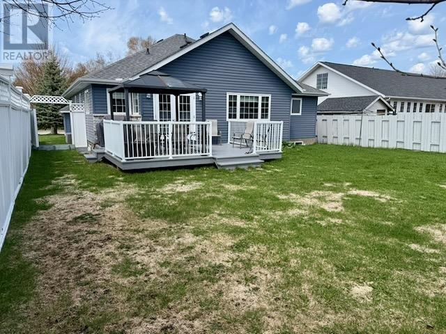 24 Clearwater Cres, Dryden, Ontario  P8N 3H9 - Photo 2 - TB2601202