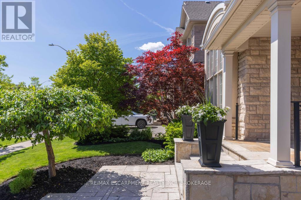 2291 North Ridge Trail, Oakville, Ontario  L6H 0C4 - Photo 4 - W13242676