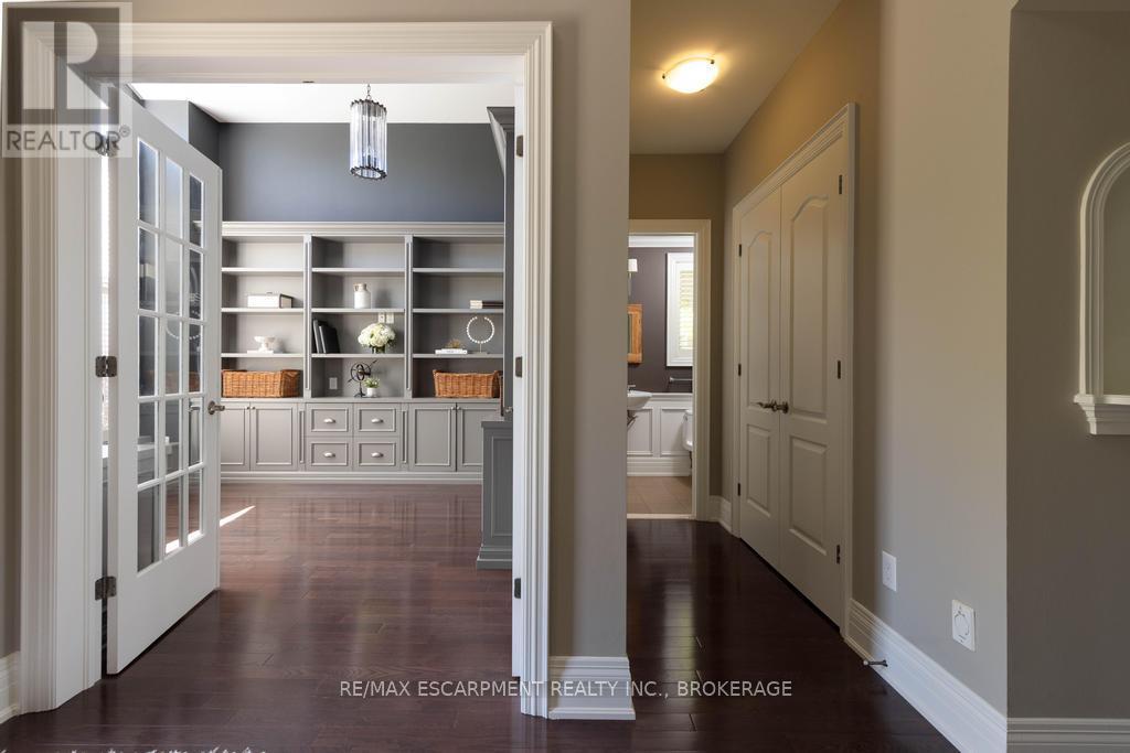 2291 North Ridge Trail, Oakville, Ontario  L6H 0C4 - Photo 6 - W13242676