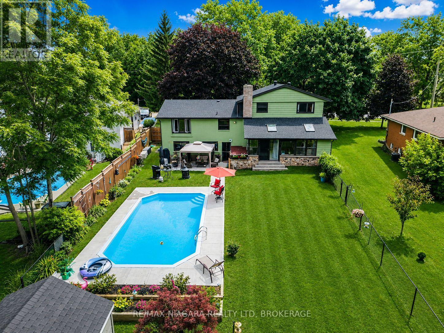 671 Ridge Road N, Fort Erie, Ontario  L0S 1N0 - Photo 1 - X13242570