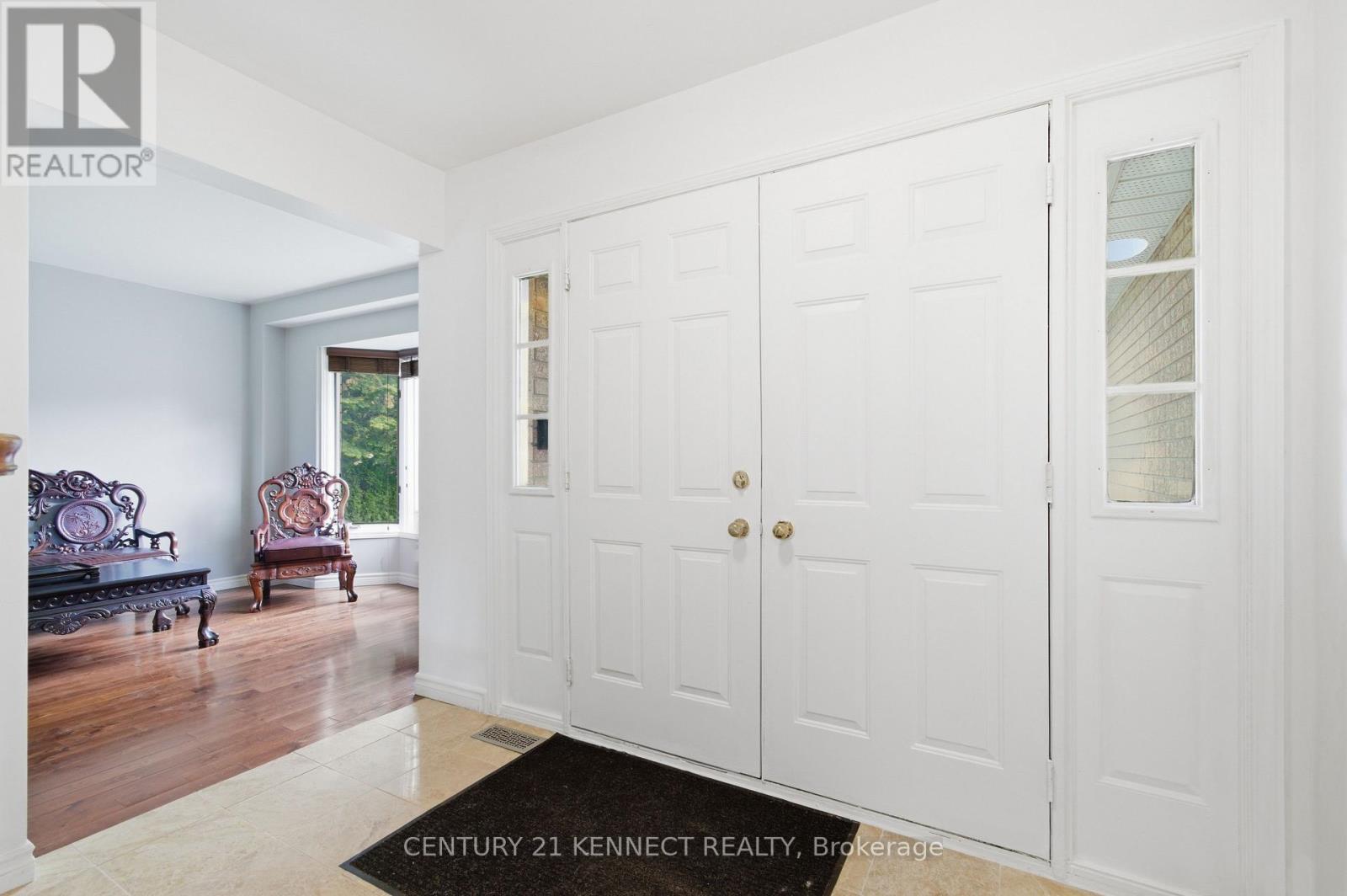 848 Fairlawn Avenue, Ottawa, Ontario  K2A 4C2 - Photo 5 - X13242322