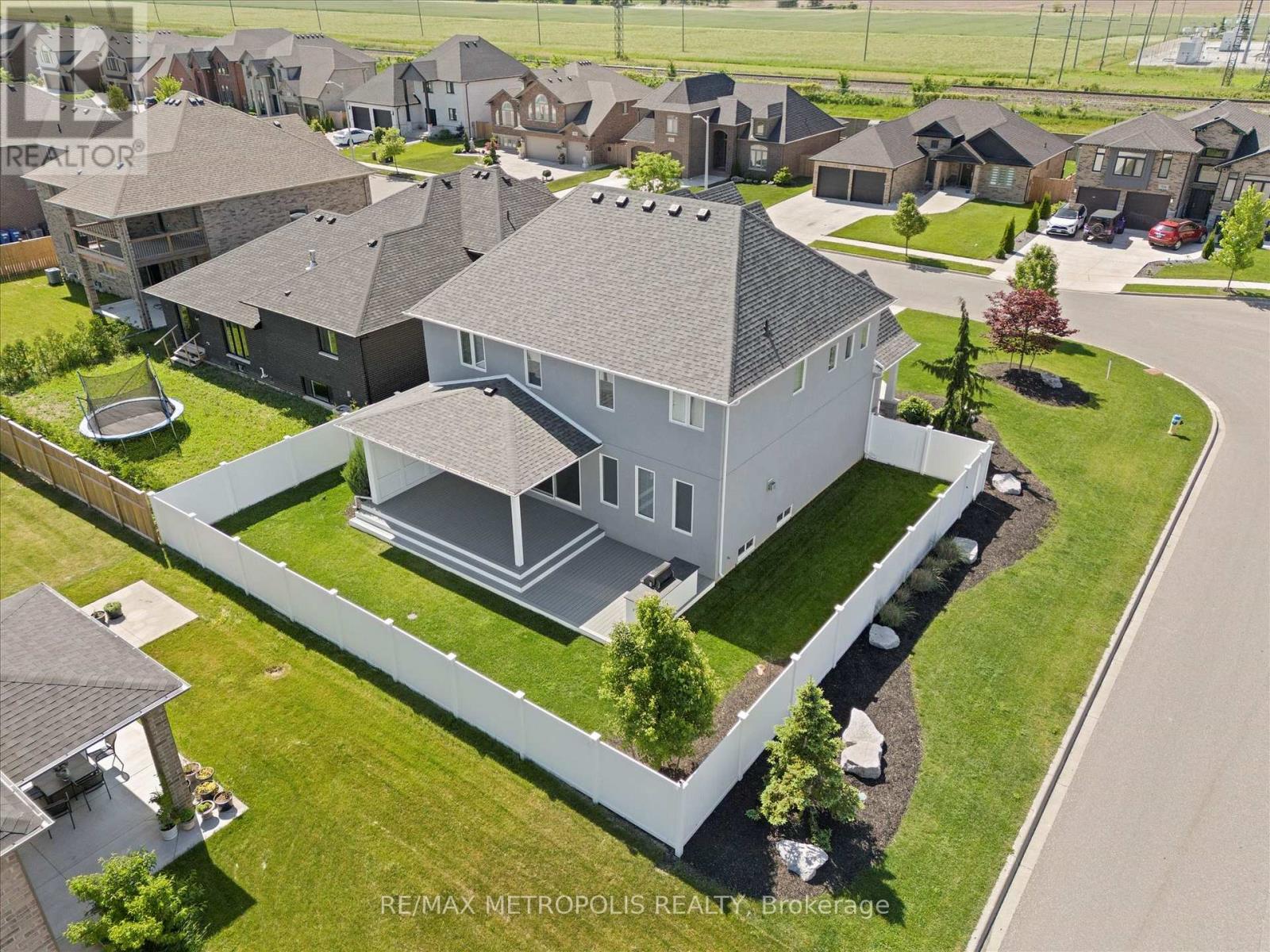 925 Lakewood Crescent, Lakeshore, Ontario  N8L 1G6 - Photo 33 - X13242402