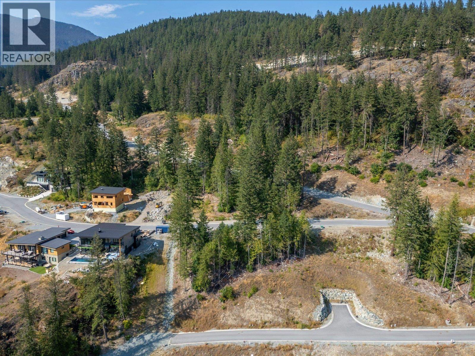 8206 Merlot Peak Drive, Pemberton, British Columbia  V0N 2L3 - Photo 14 - R3132305