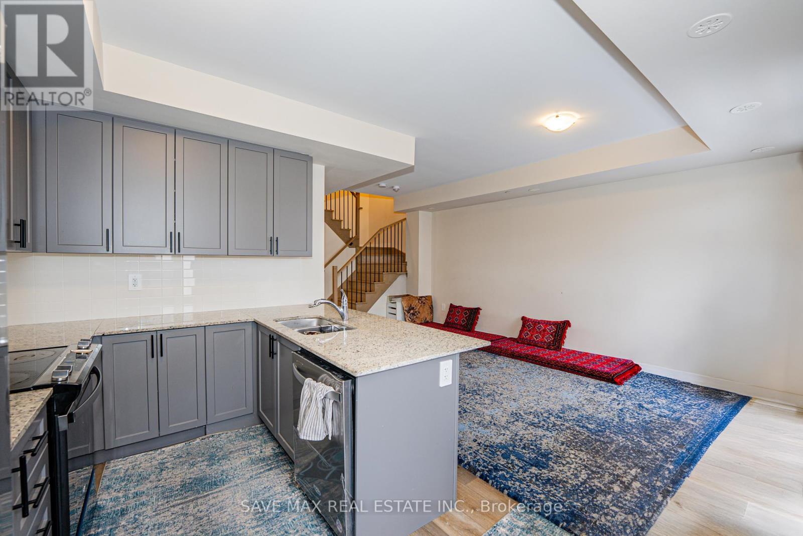 105 - 1589 Rose Way, Milton, Ontario  L9E 0J2 - Photo 28 - W12777534