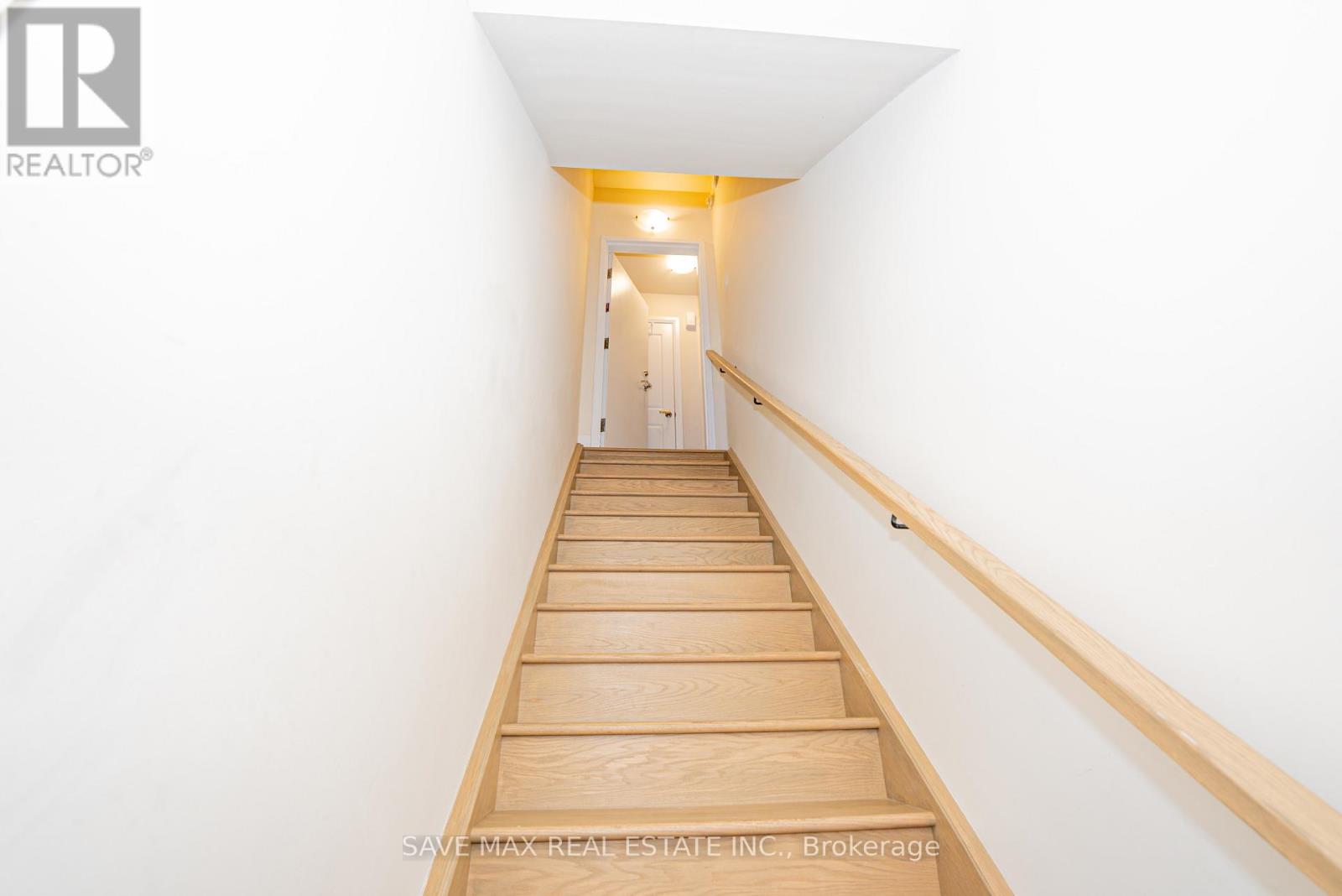 105 - 1589 Rose Way, Milton, Ontario  L9E 0J2 - Photo 32 - W12777534