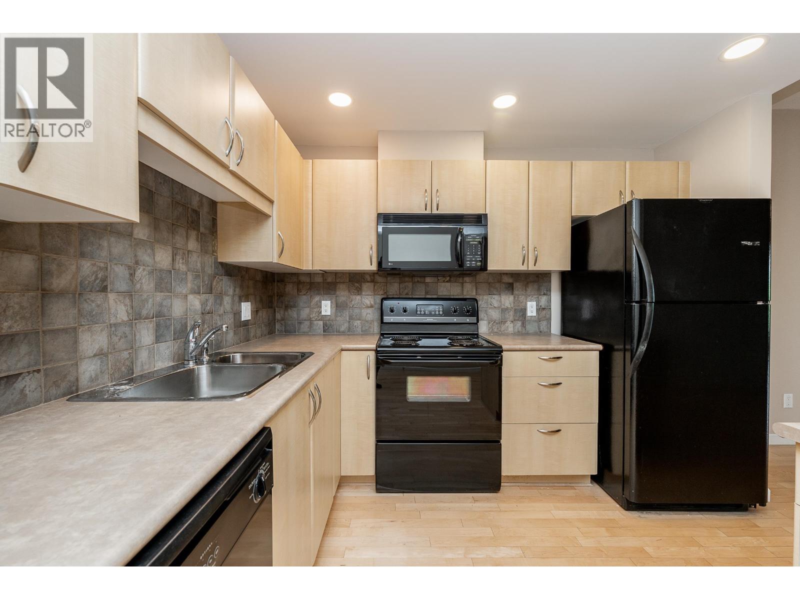 418 285 Newport Drive, Port Moody, British Columbia  V3H 5J6 - Photo 3 - R3132272