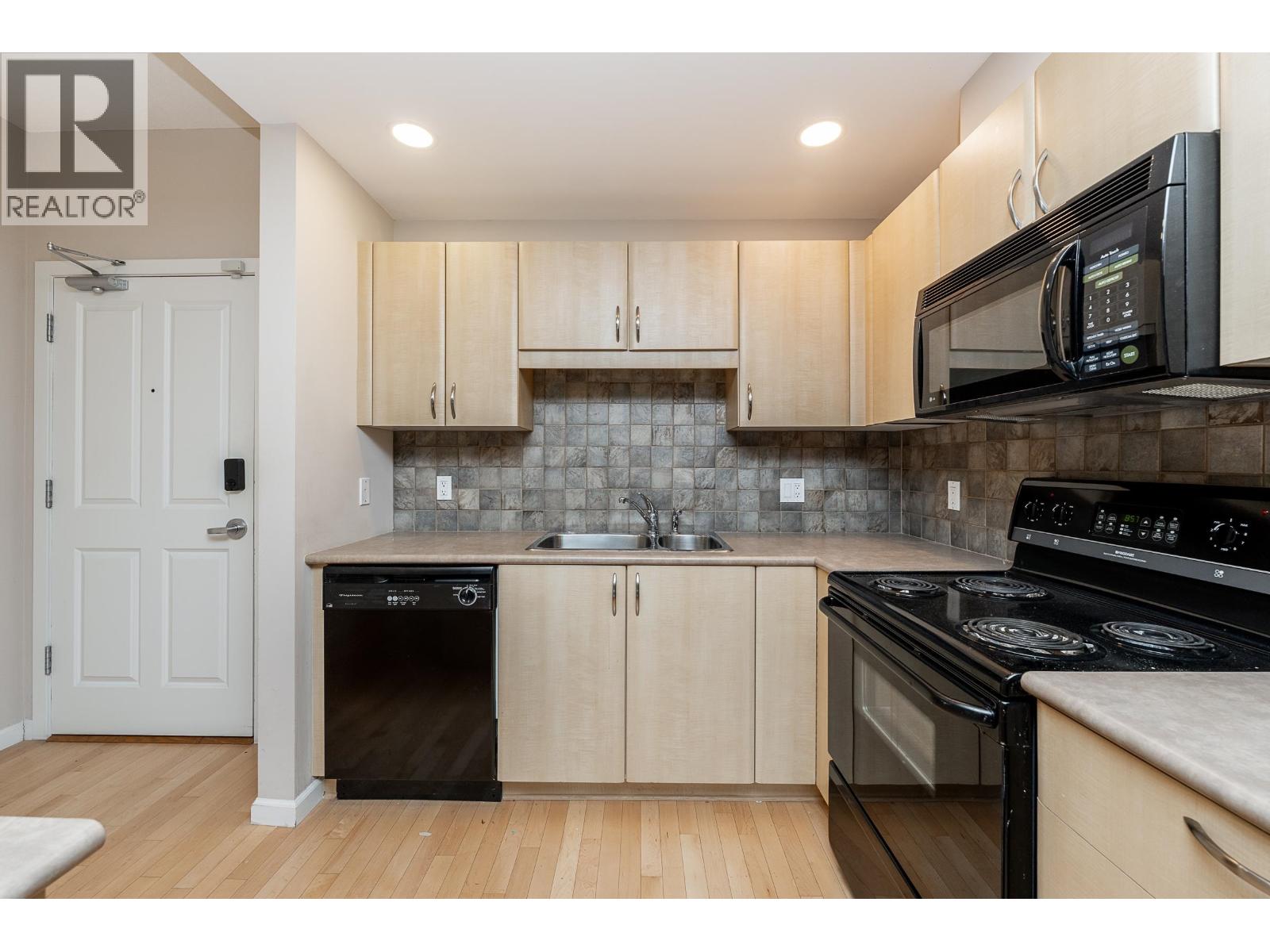 418 285 Newport Drive, Port Moody, British Columbia  V3H 5J6 - Photo 4 - R3132272